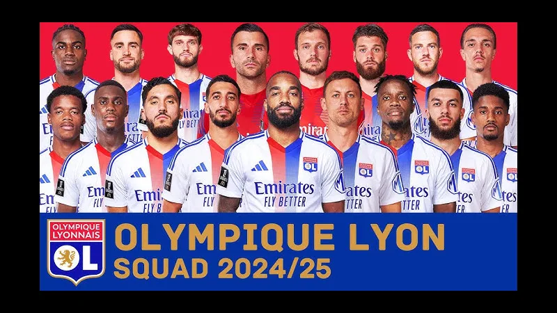 Cầu thủ Lyon vượt qua cầu thủ Nice trong trận đấu hôm nay