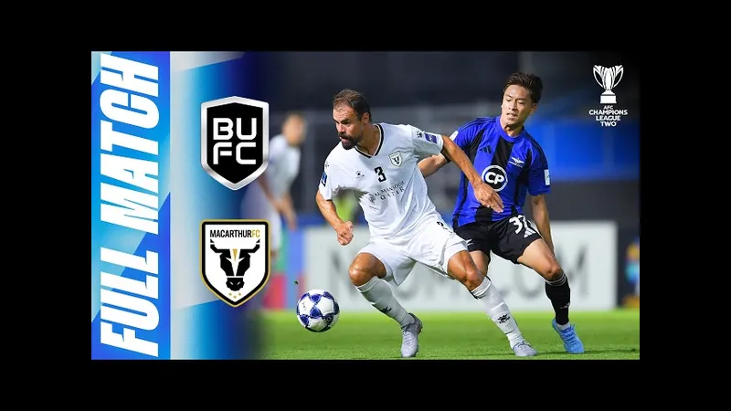 Cầu thủ đội Macarthur FC và Bangkok United đọ sức trên sân cỏ Cầu thủ đội Macarthur FC và Bangkok United đọ sức trên sân cỏ
